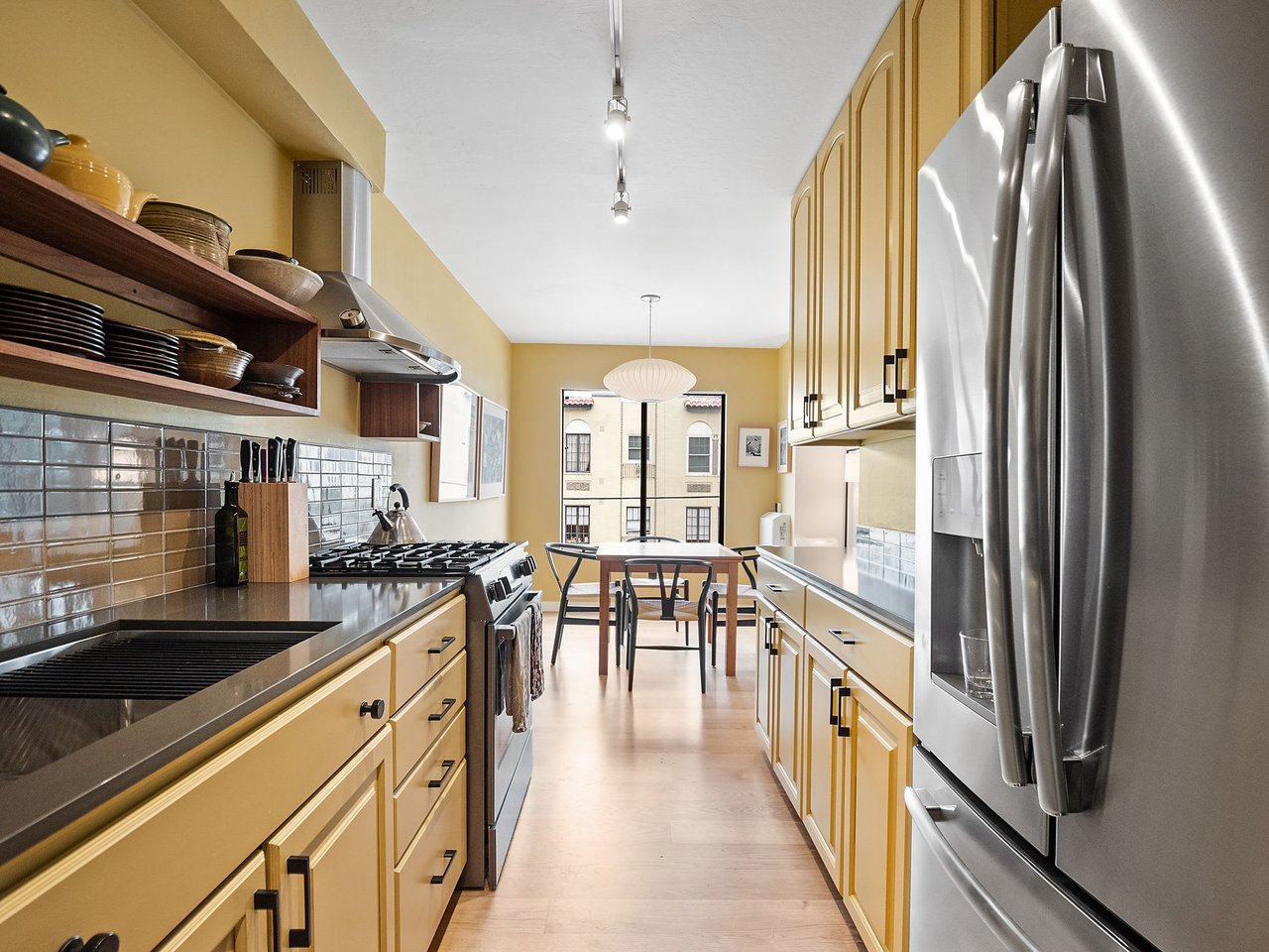 696 Athol #306