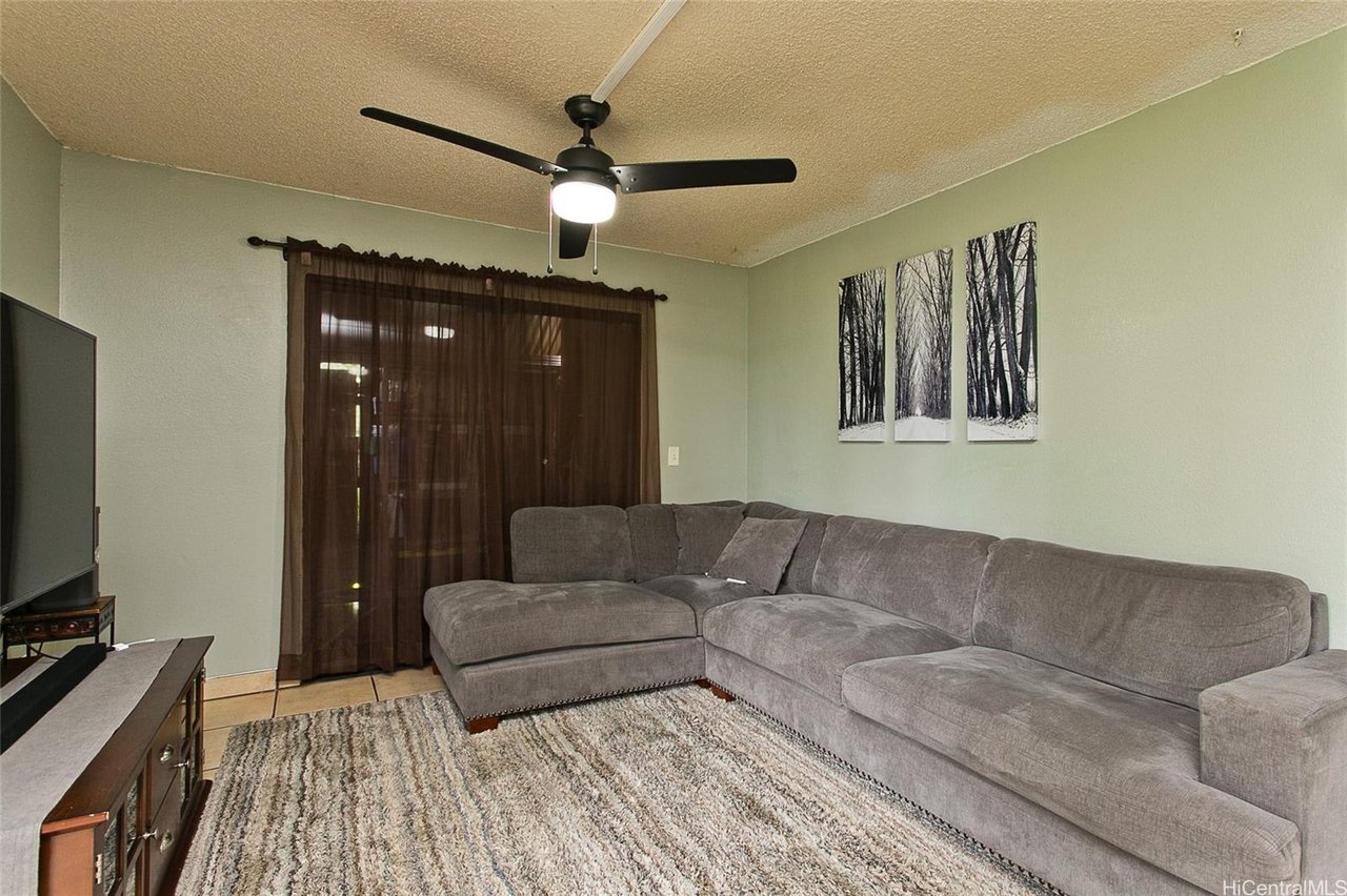 2069 California Ave #10C
