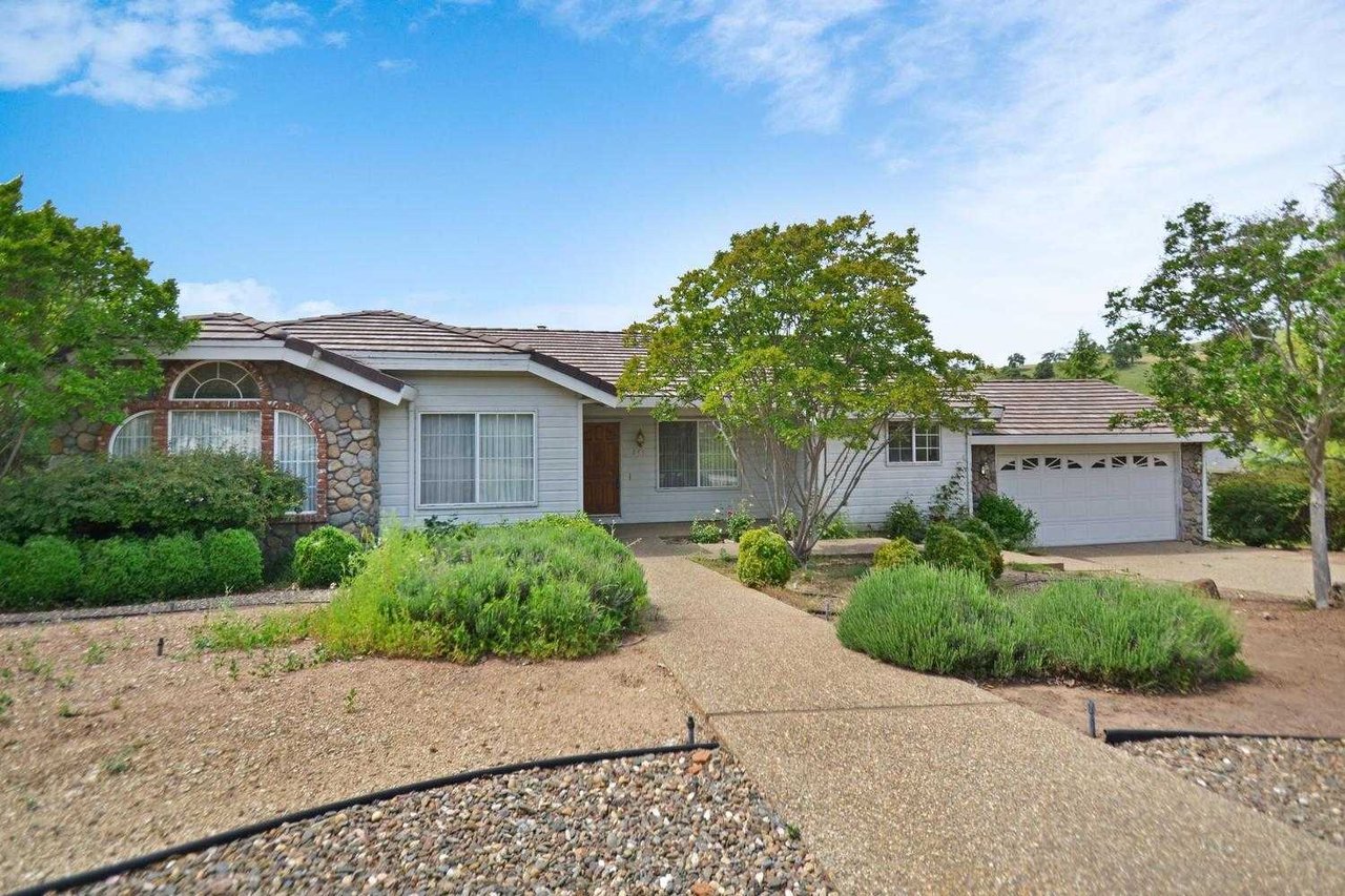 247 Sutter Crest West