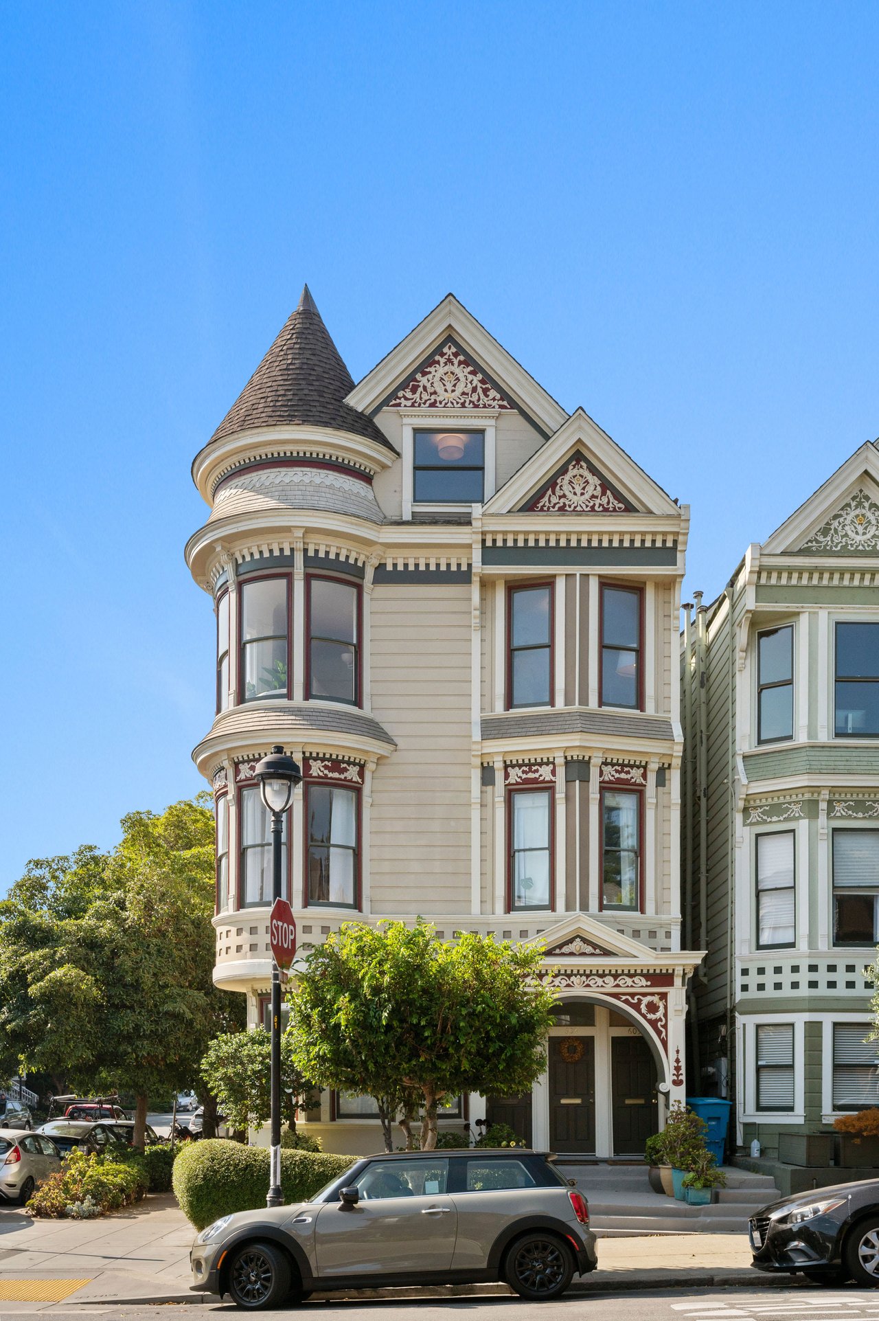 605 Waller Street