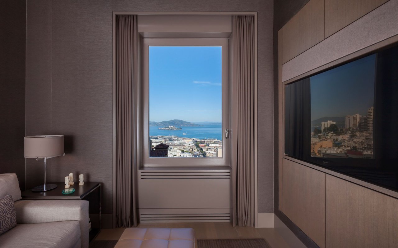 Landmark and Water Views at 945 Green