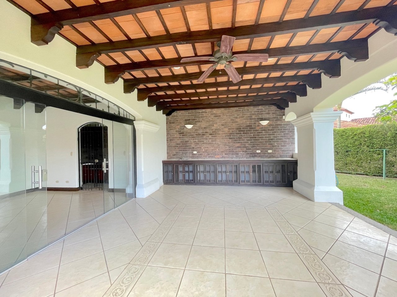 Neo Colonial Investment Home, Santa Ana, San Jose