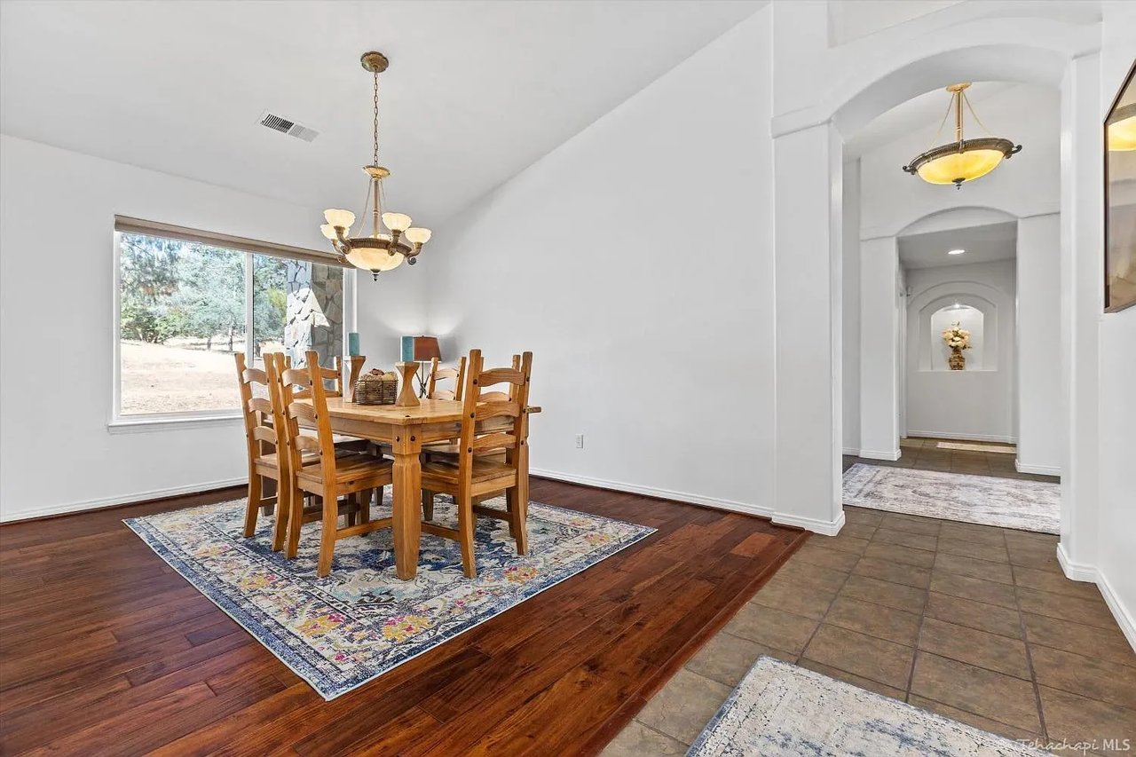 20301 Hart Creek Dr