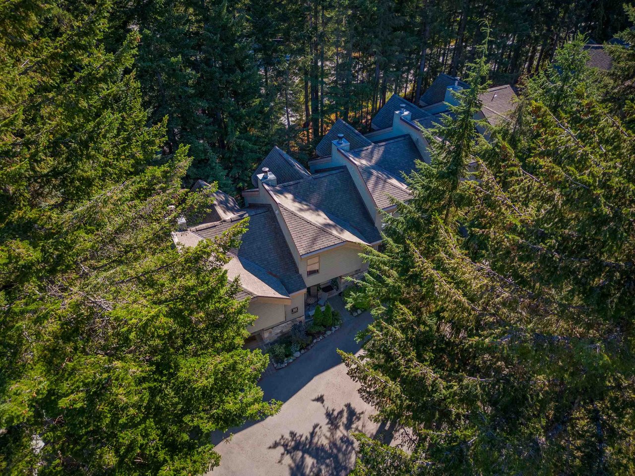 65-6127 Eagle Ridge Cres