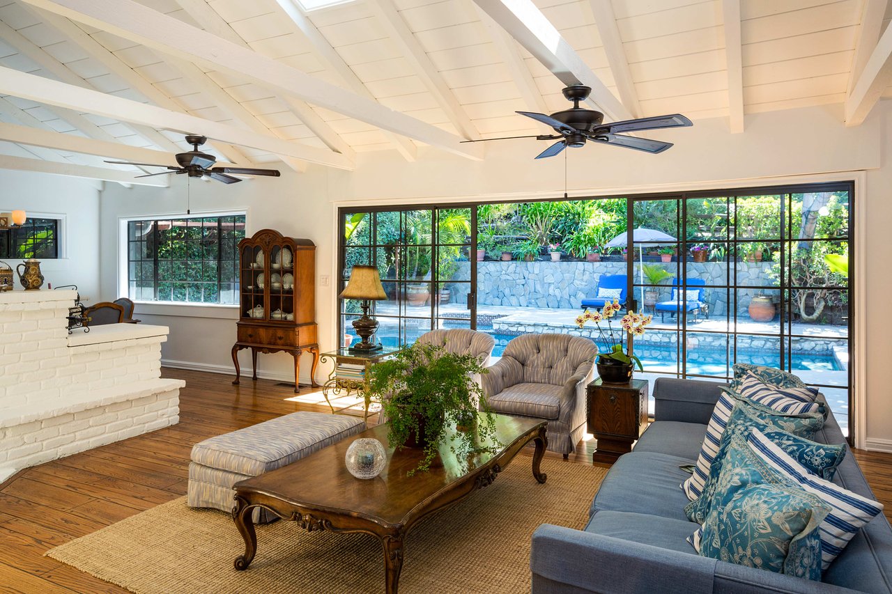 Considerable Country Retreat in the Canyon