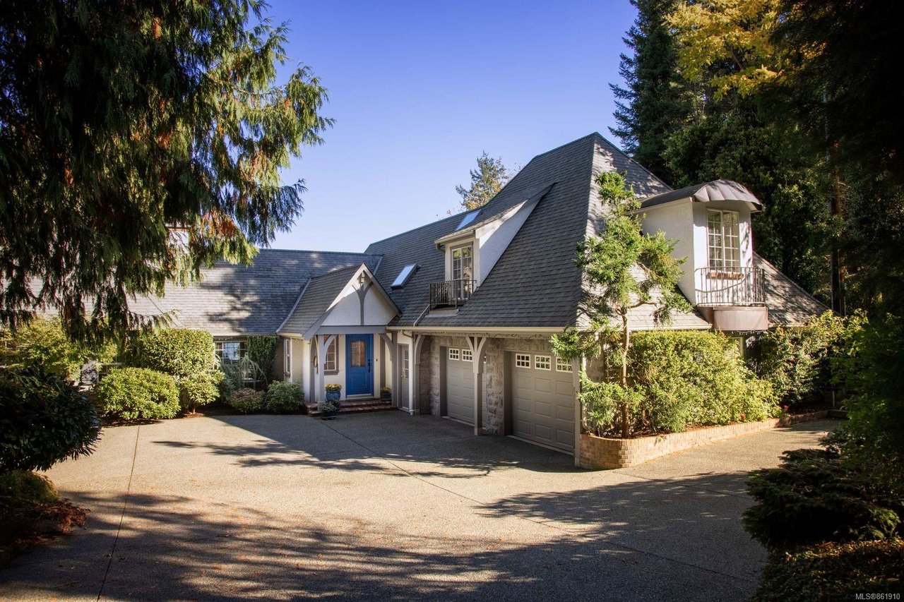 4349 Kingscote Rd, Cobble Hill
