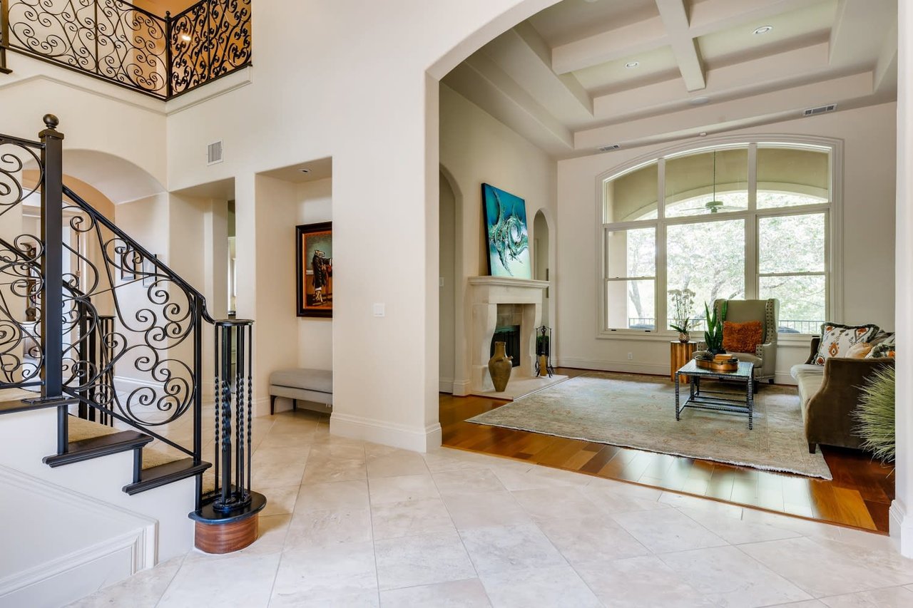 2213 Warbler Way