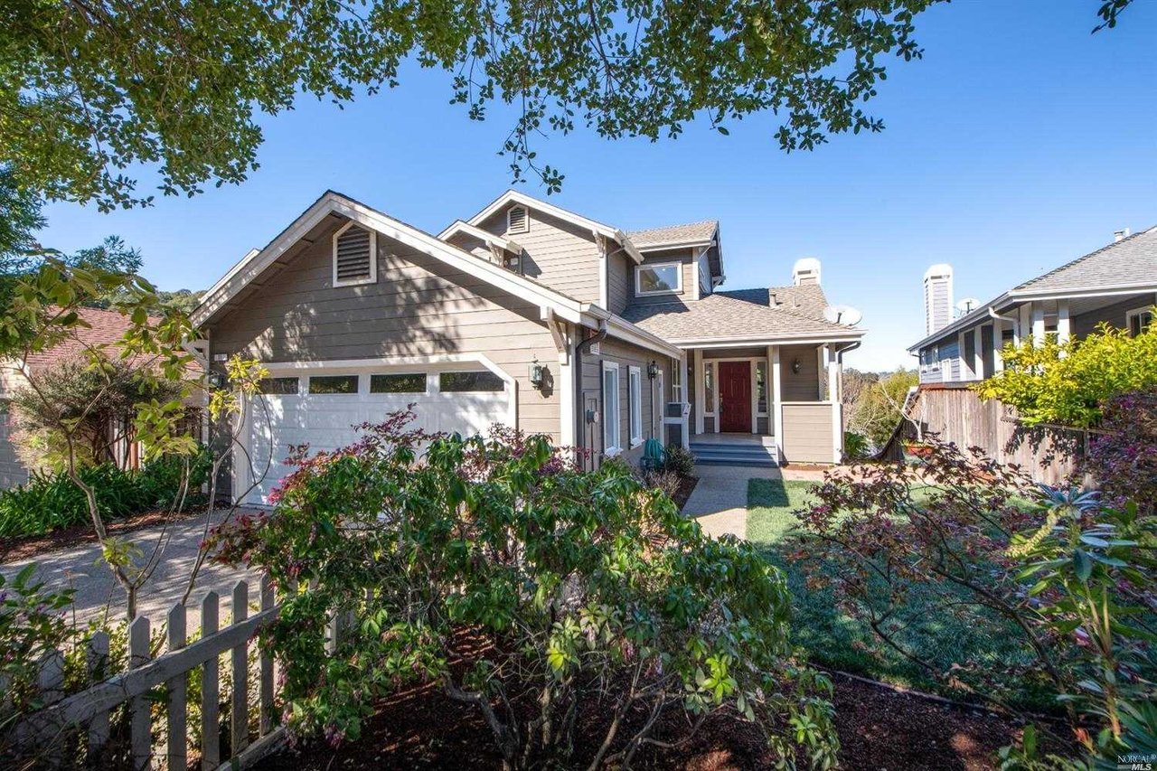11 Presidio Court