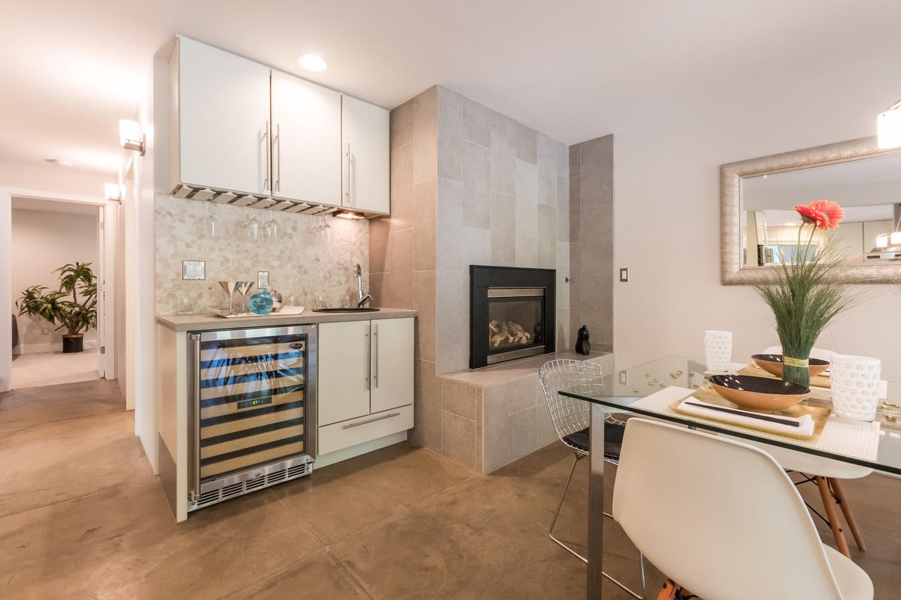 1010 Rosehill Dr