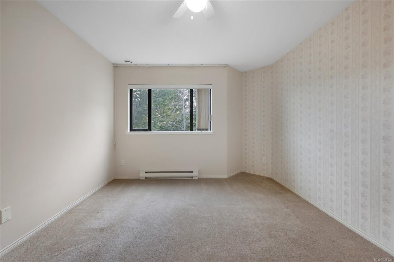 209-651 Jolly Pl