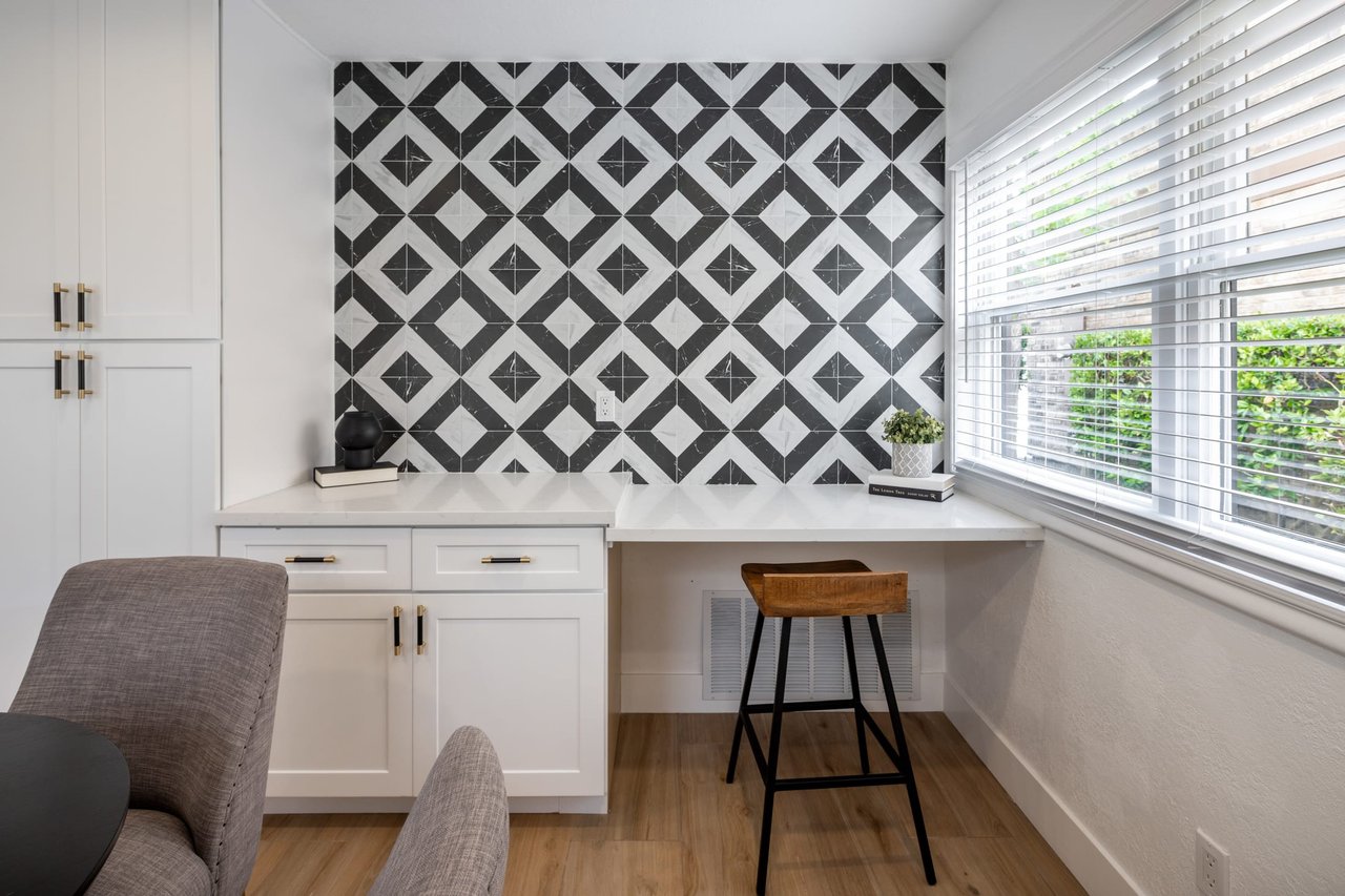 7369 Alicante Rd | Carlsbad