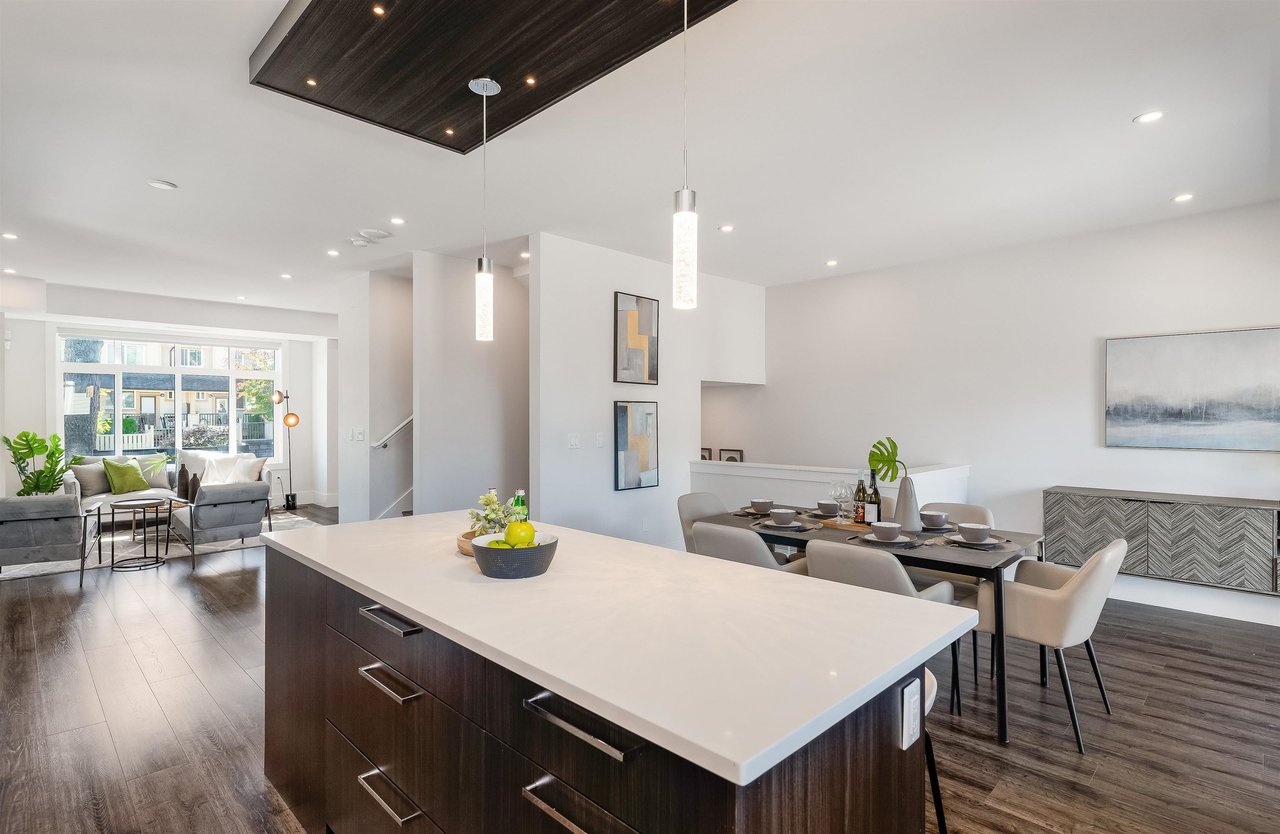 78-15177 60 Ave
