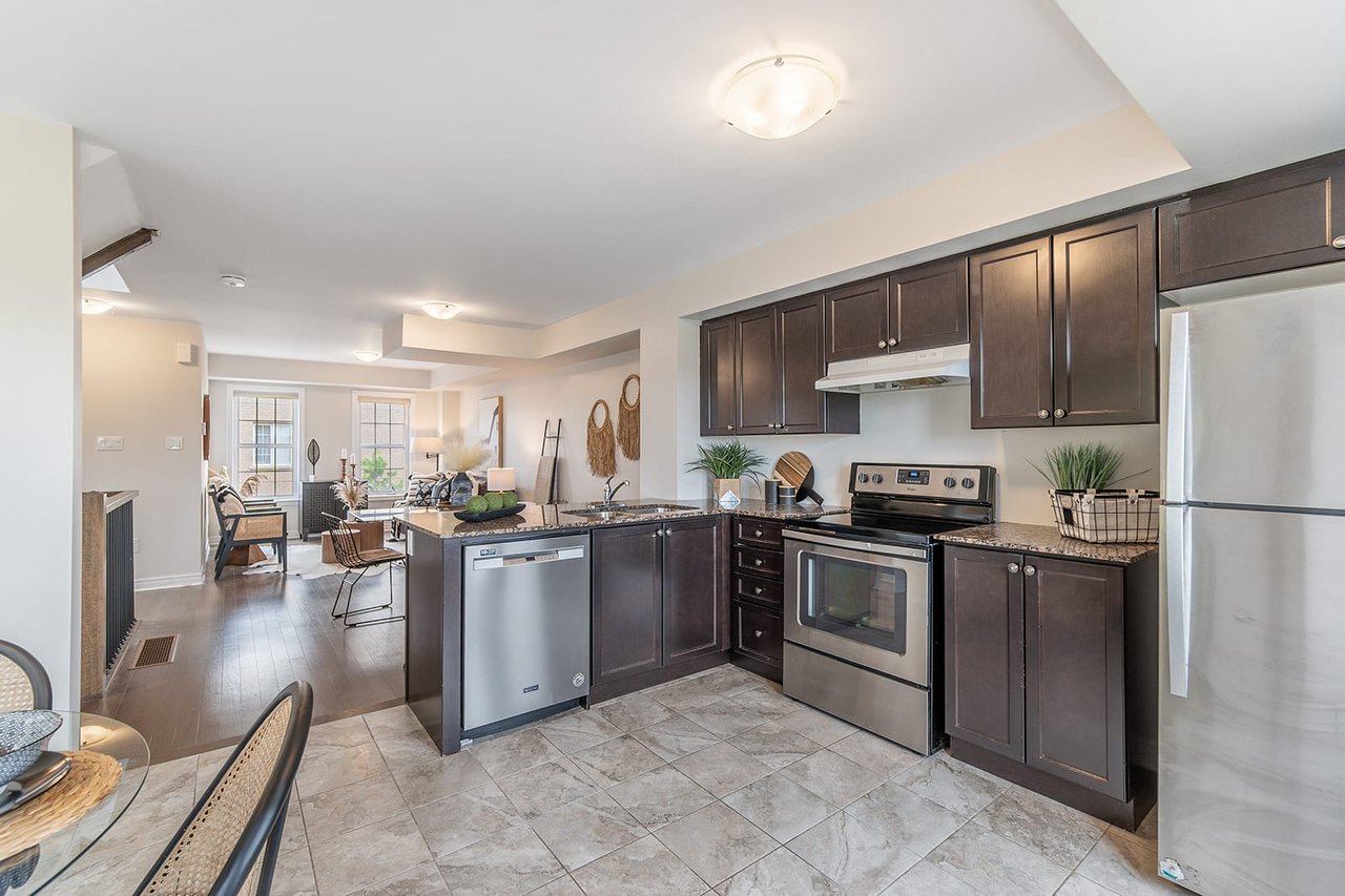 2280 BARONWOOD Drive Unit# 83