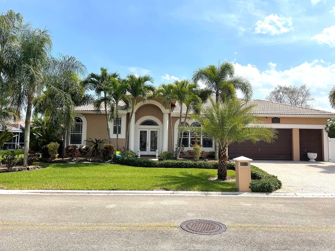 4750 Pepper Bush Ln