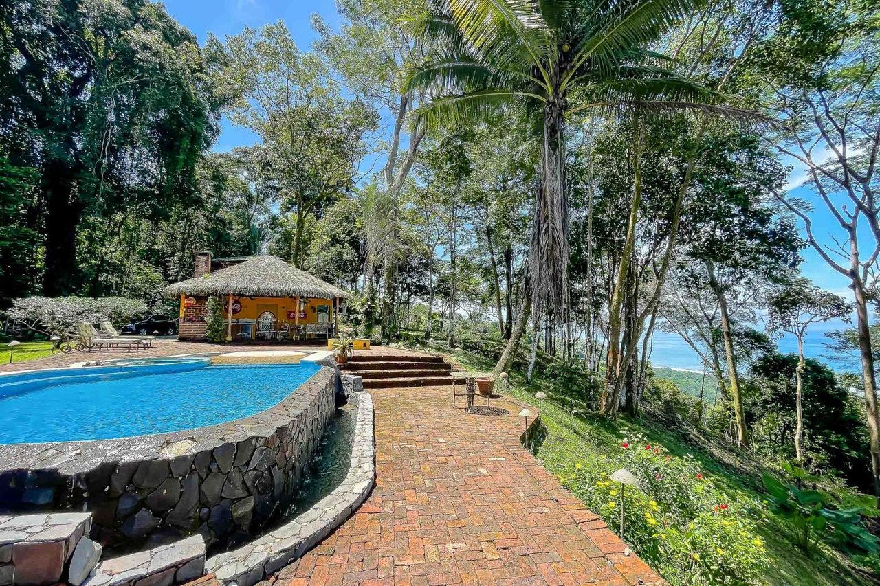 Private Ocean View Estate Quaint 2 level home and idyllic pool