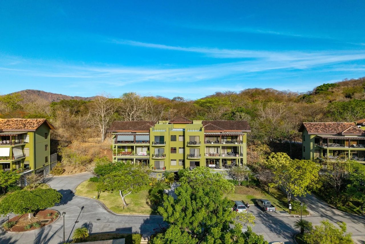 Renovated Carao Golf Condo, Flamingo, Guanacaste
