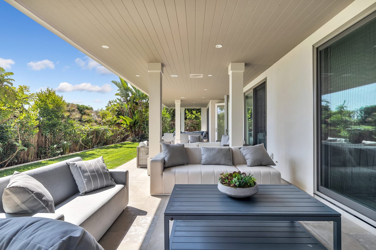 448 Serra Drive