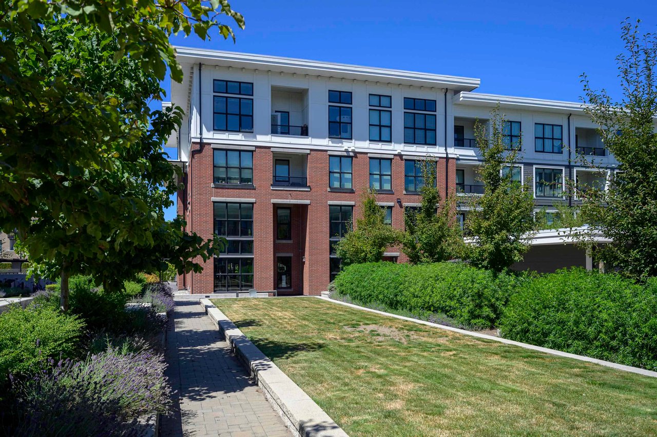 427-9500 Tomicki Avenue, Richmond
