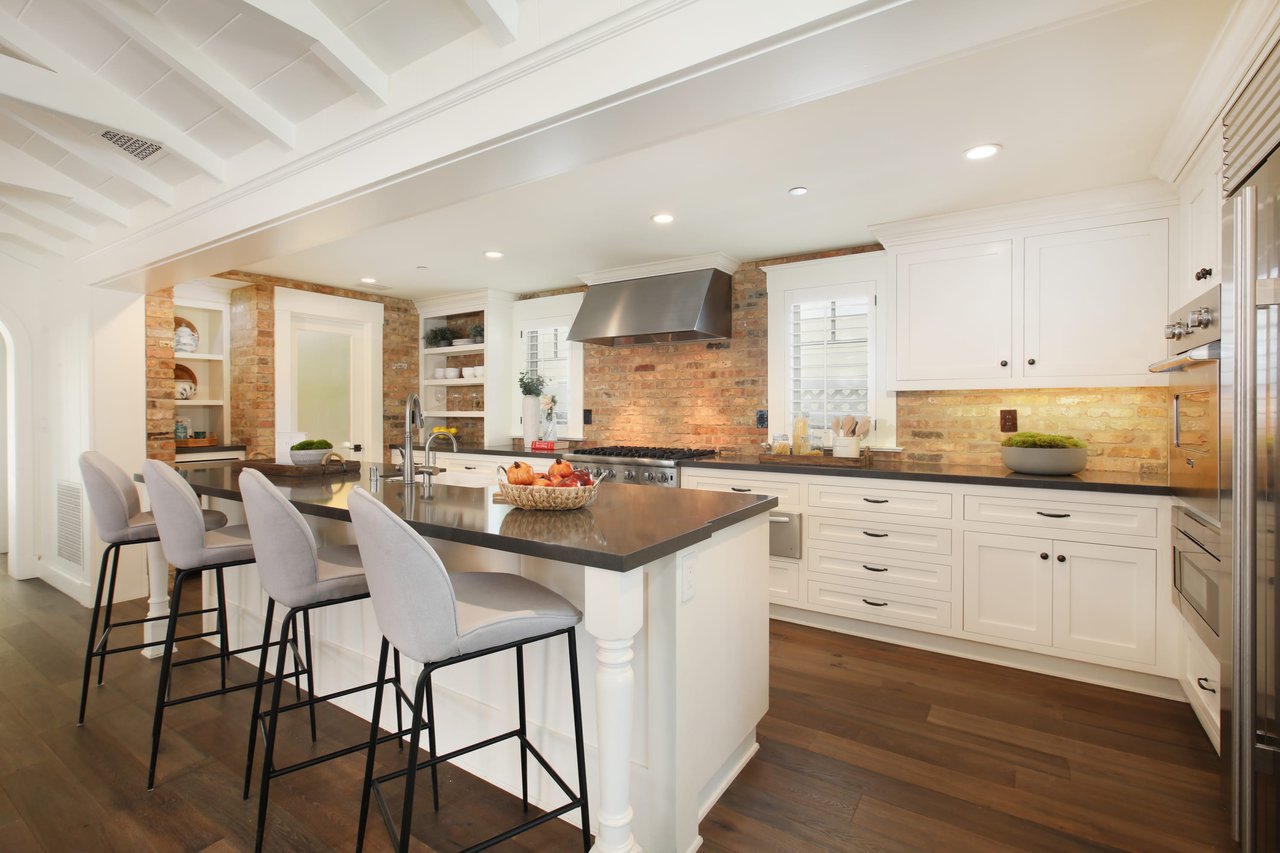 426 Dahlia Avenue
