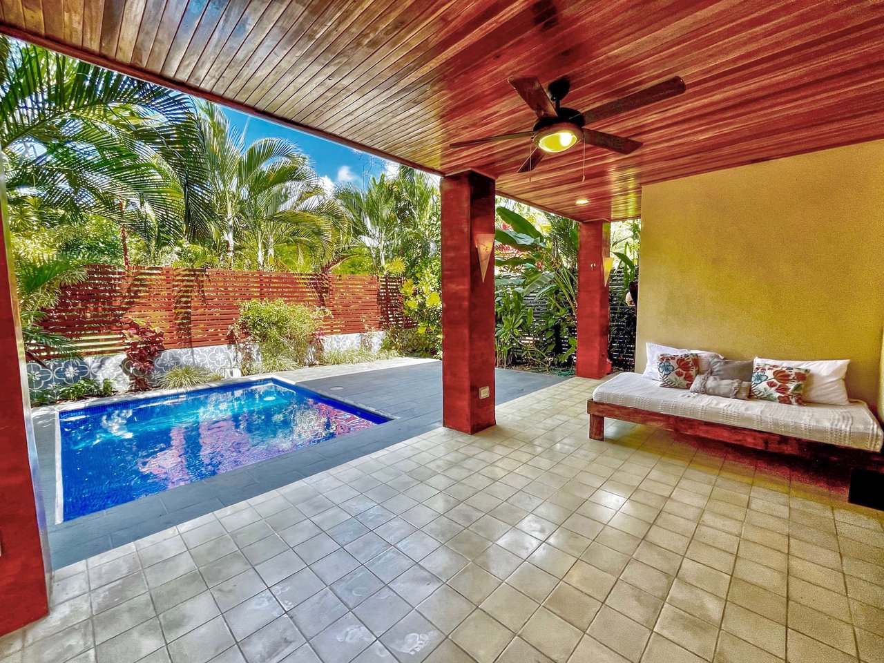 0.04 ACRES – 3 Bedroom Villa Just 2 Minutes Walking Distance To Dominical Beach!!!