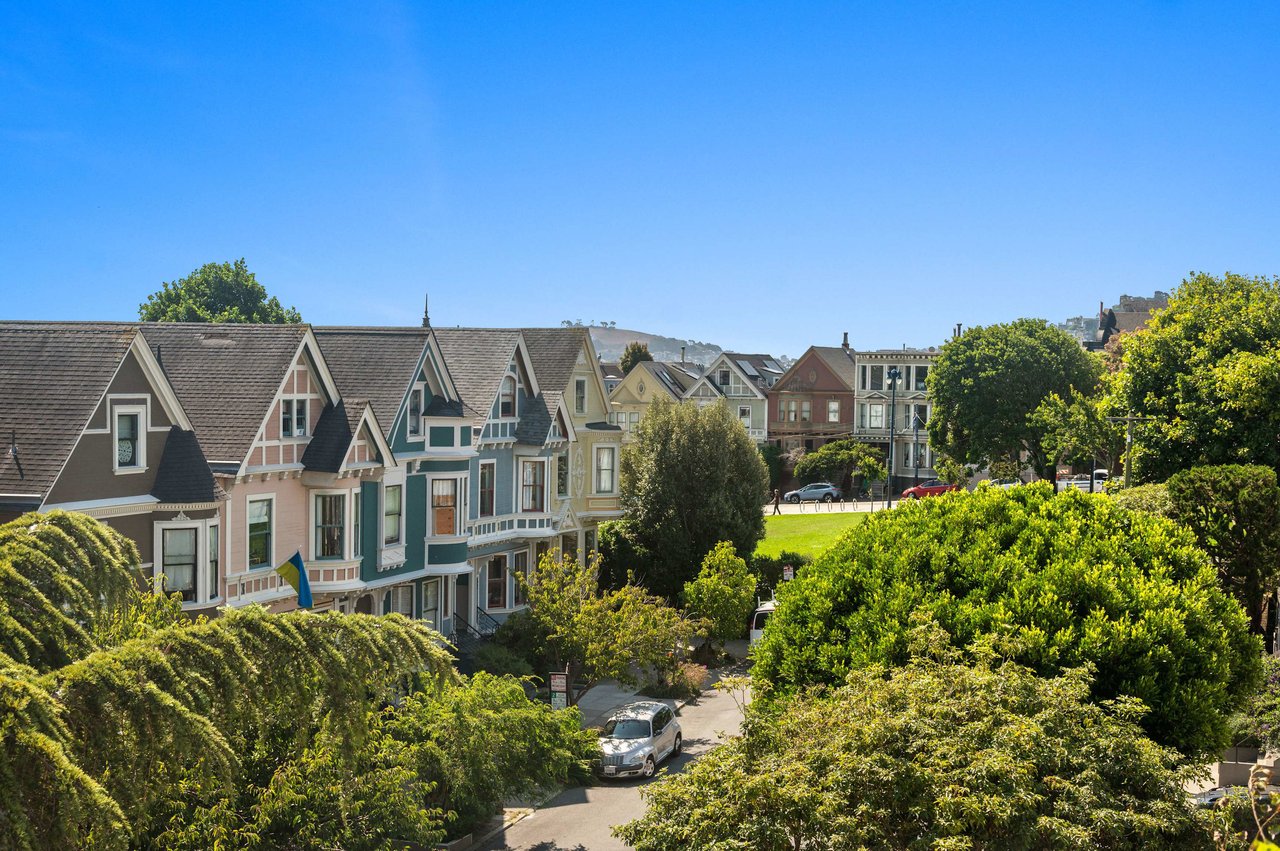 605 Waller Street