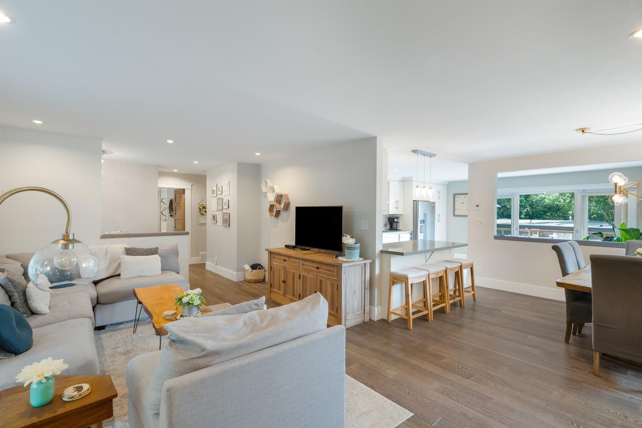 3156 Strathaven Ln