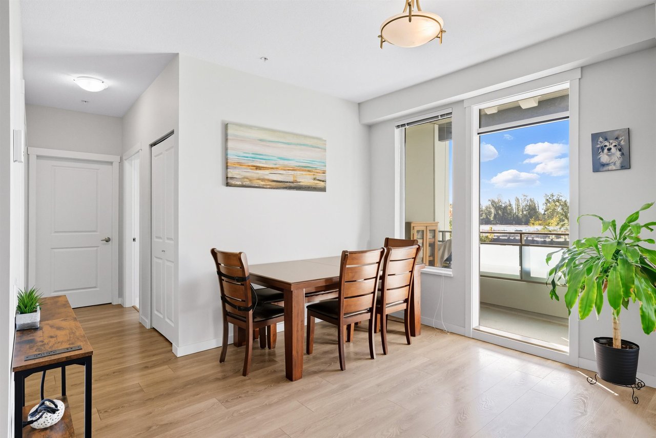 207-3289 Riverwalk Ave
