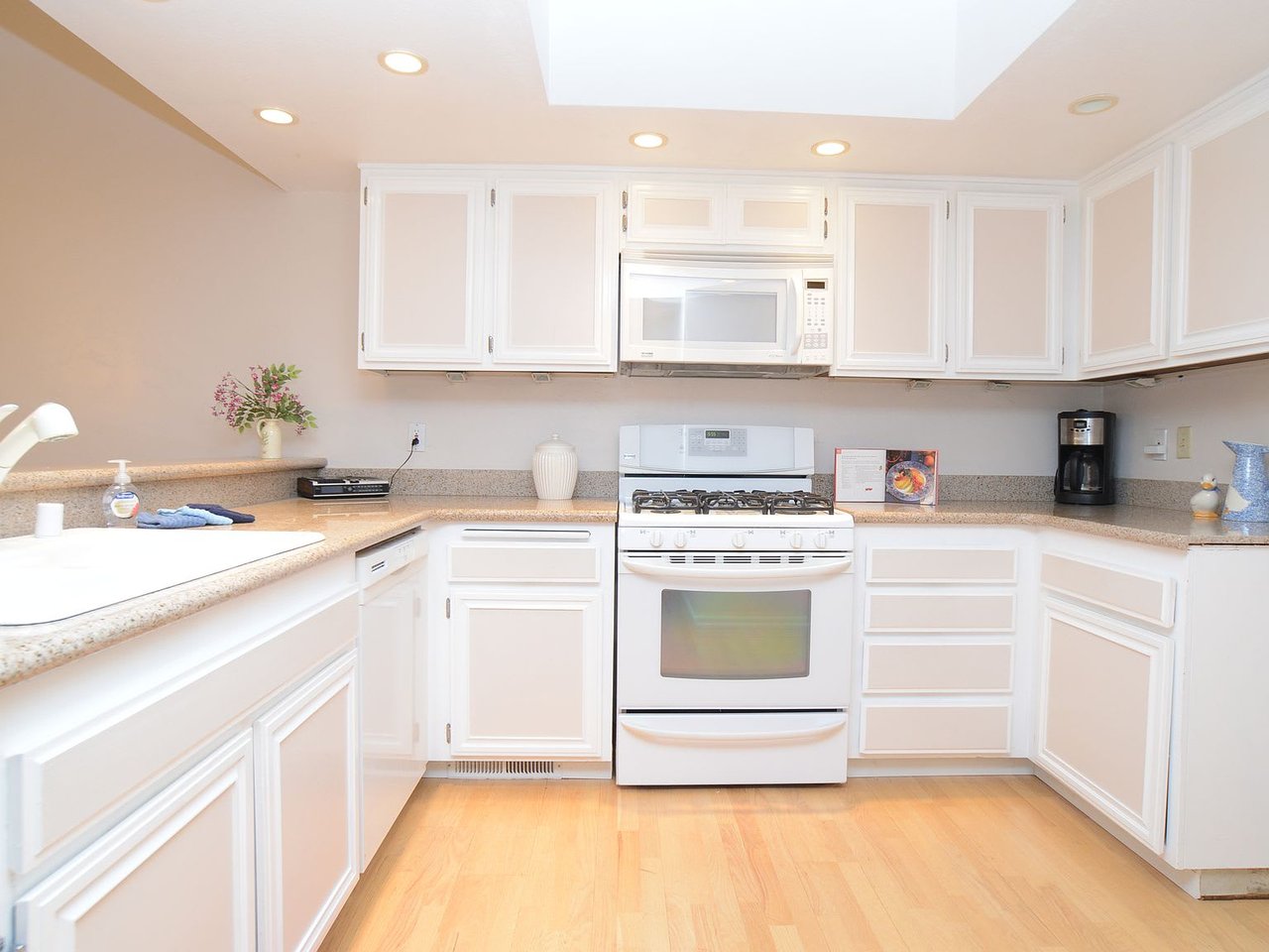 23799 Monterey Salinas Hwy APT 53