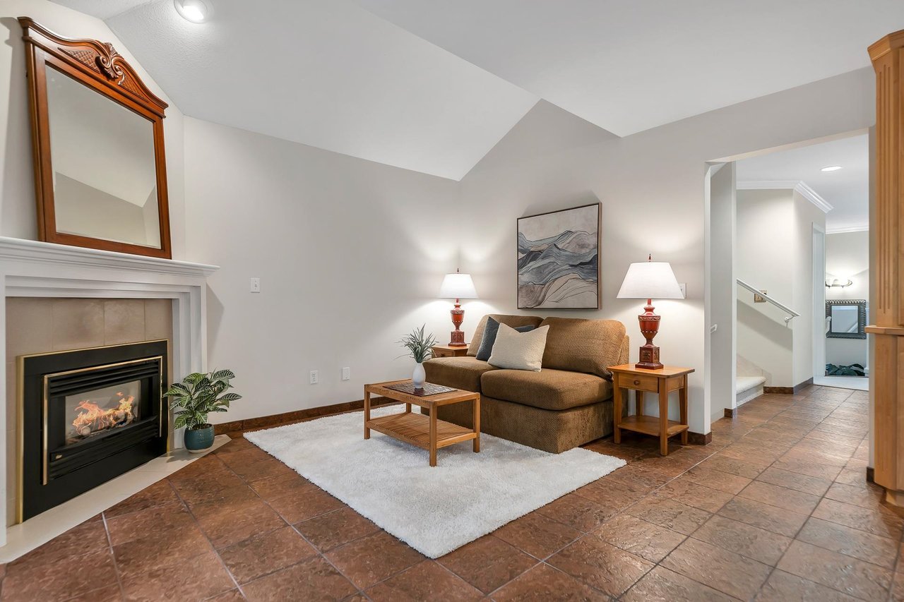41-101 Parkside Dr