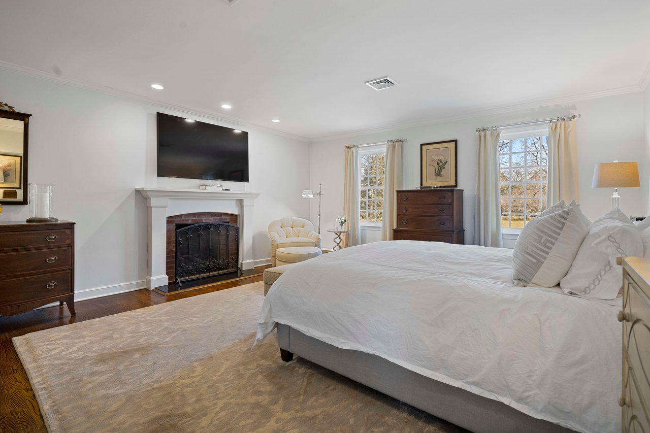 81 Coventry Lane, Fairfield - Private Exclusive