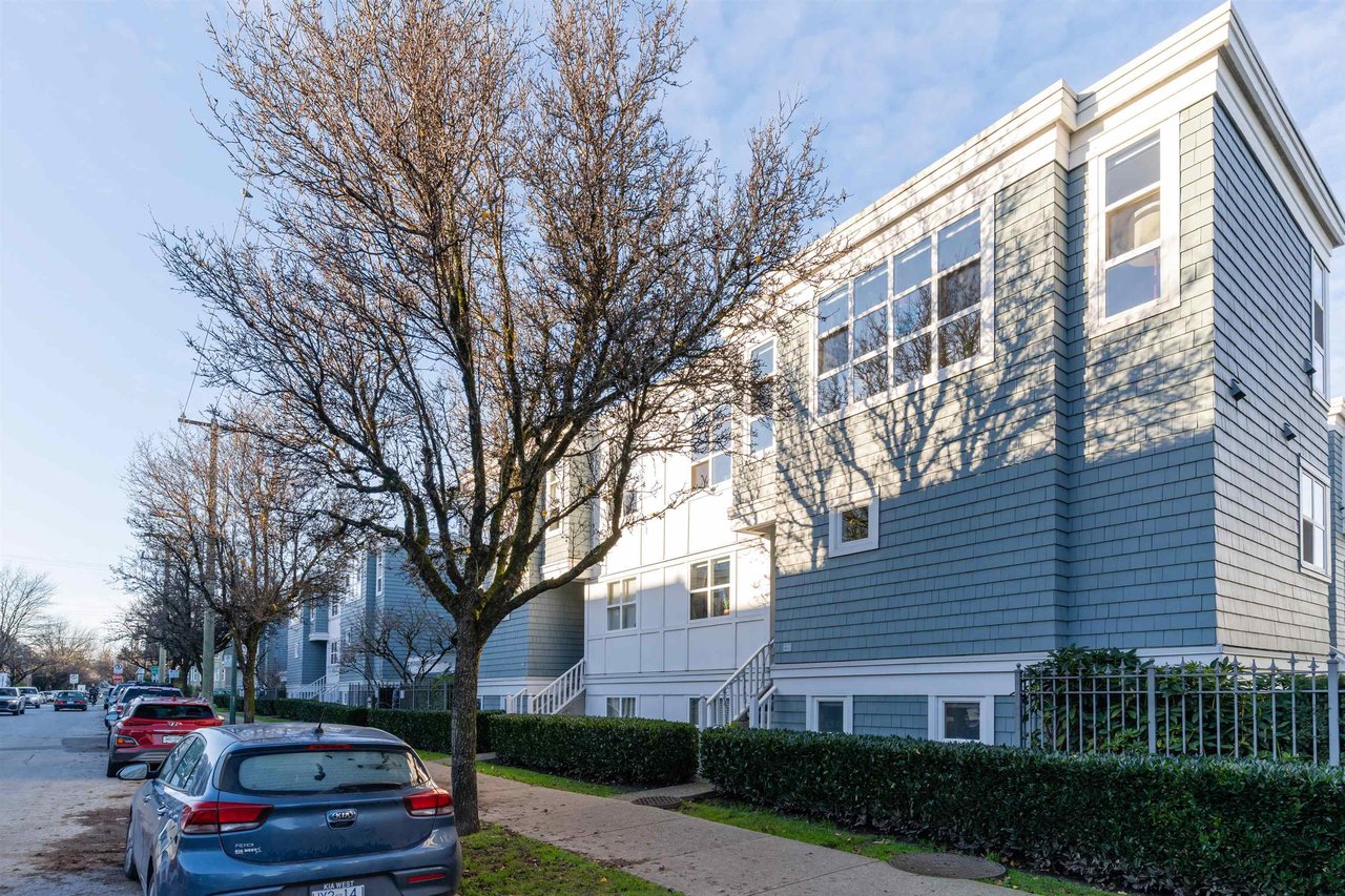 107-669 W 7th Ave