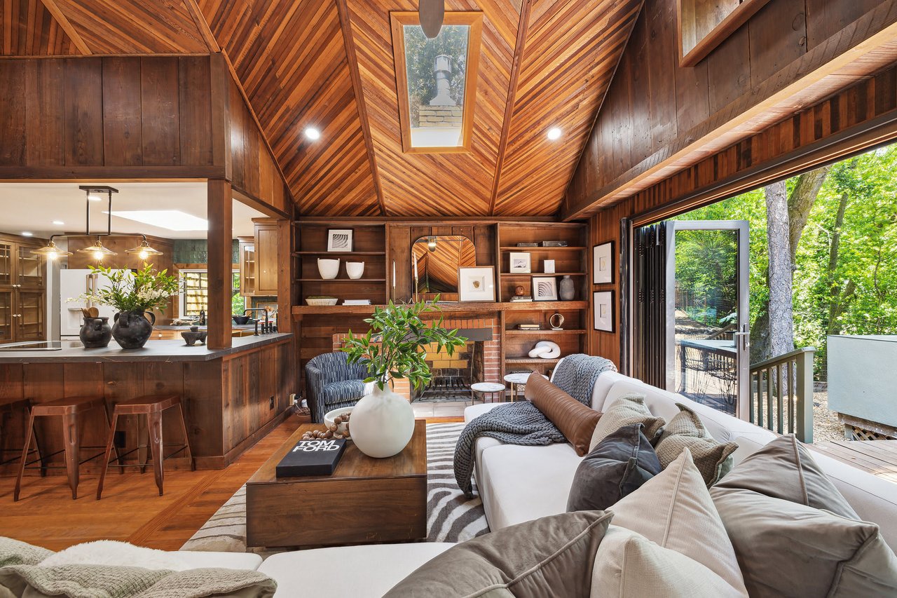 221 Redwood Drive