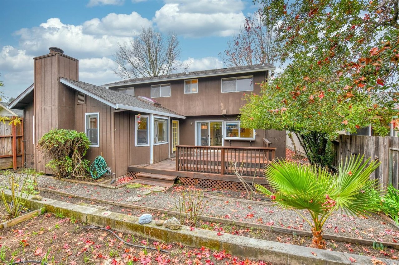 424 Simi Pl