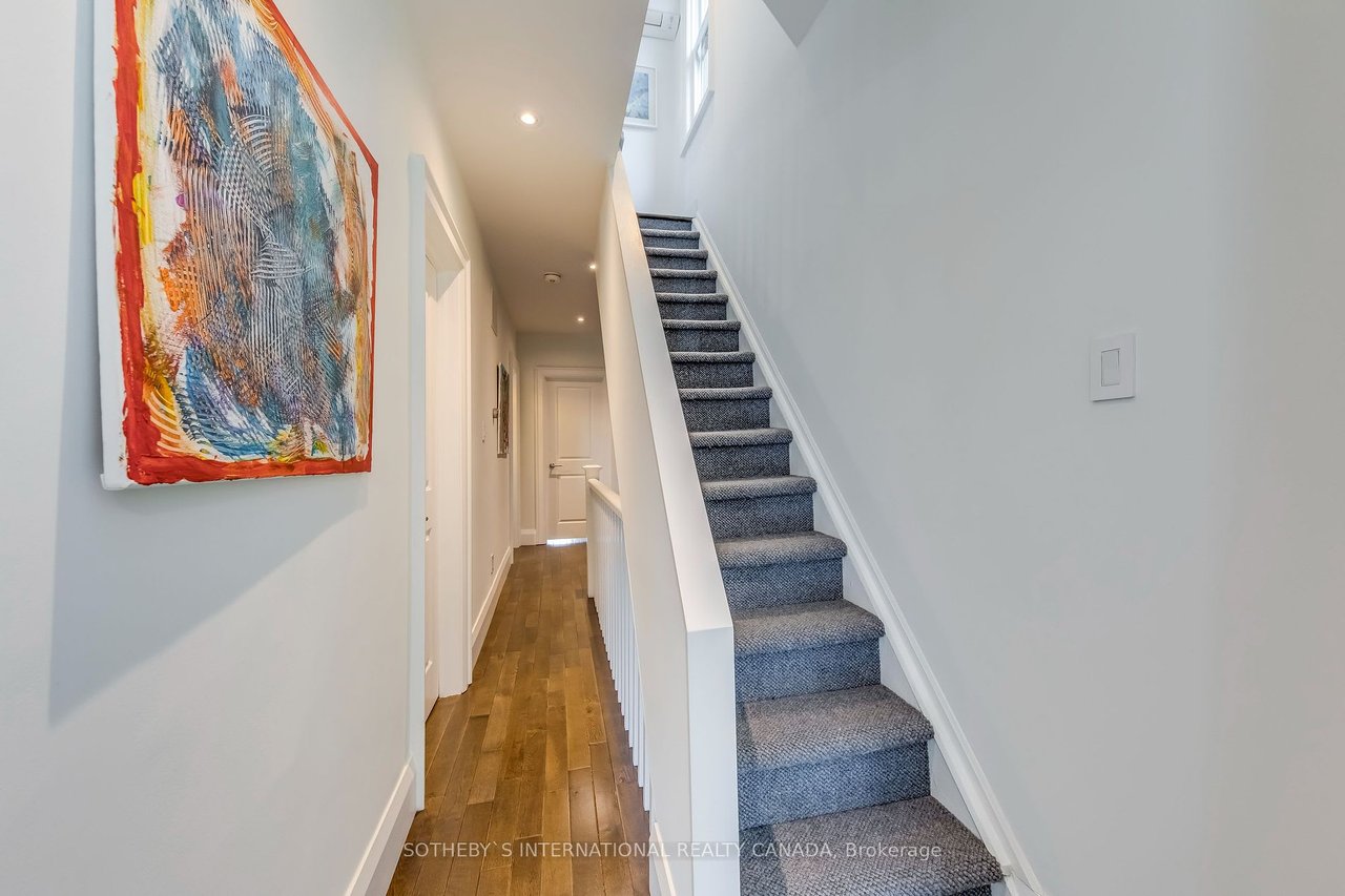 152 Riverdale Ave