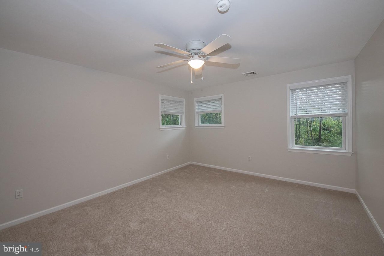 82 Woodbine Way