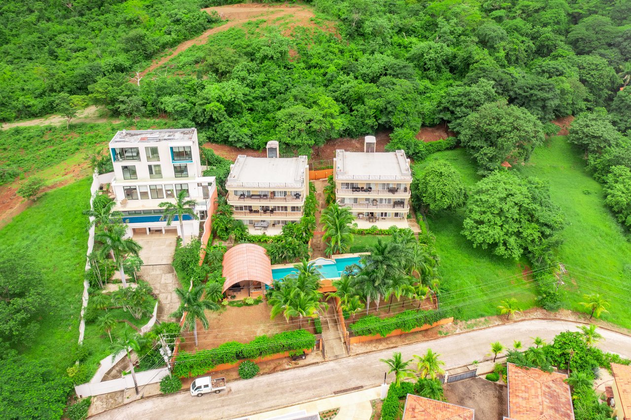 Maison Blanche | Exquisite condo in the exclusive gated community of Altos de Flamingo