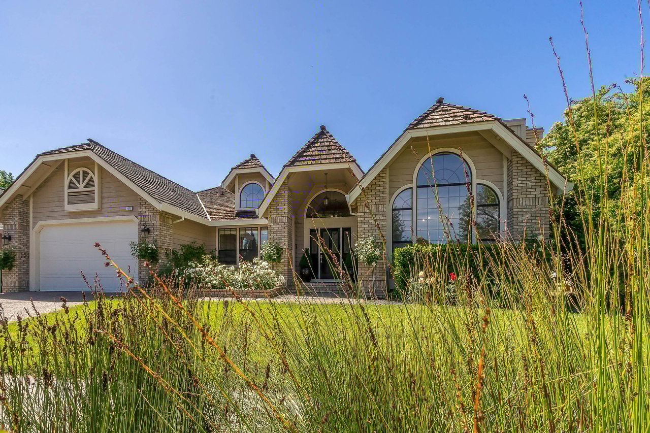 Sophisticated Calistoga Home - SOLD