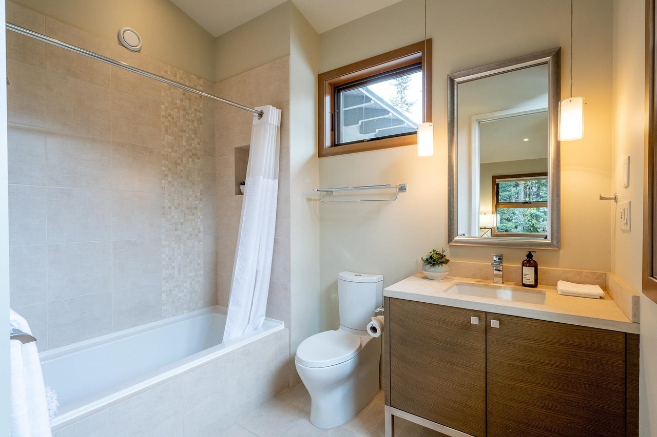 2963 High Point Drive, Whistler