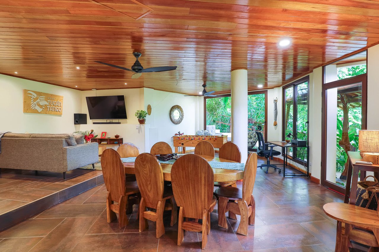 VILLA TUCAN TANGO: TROPICAL LUXURY HOME IN GATED COMMUNITY ABOVE DOMINICALITO