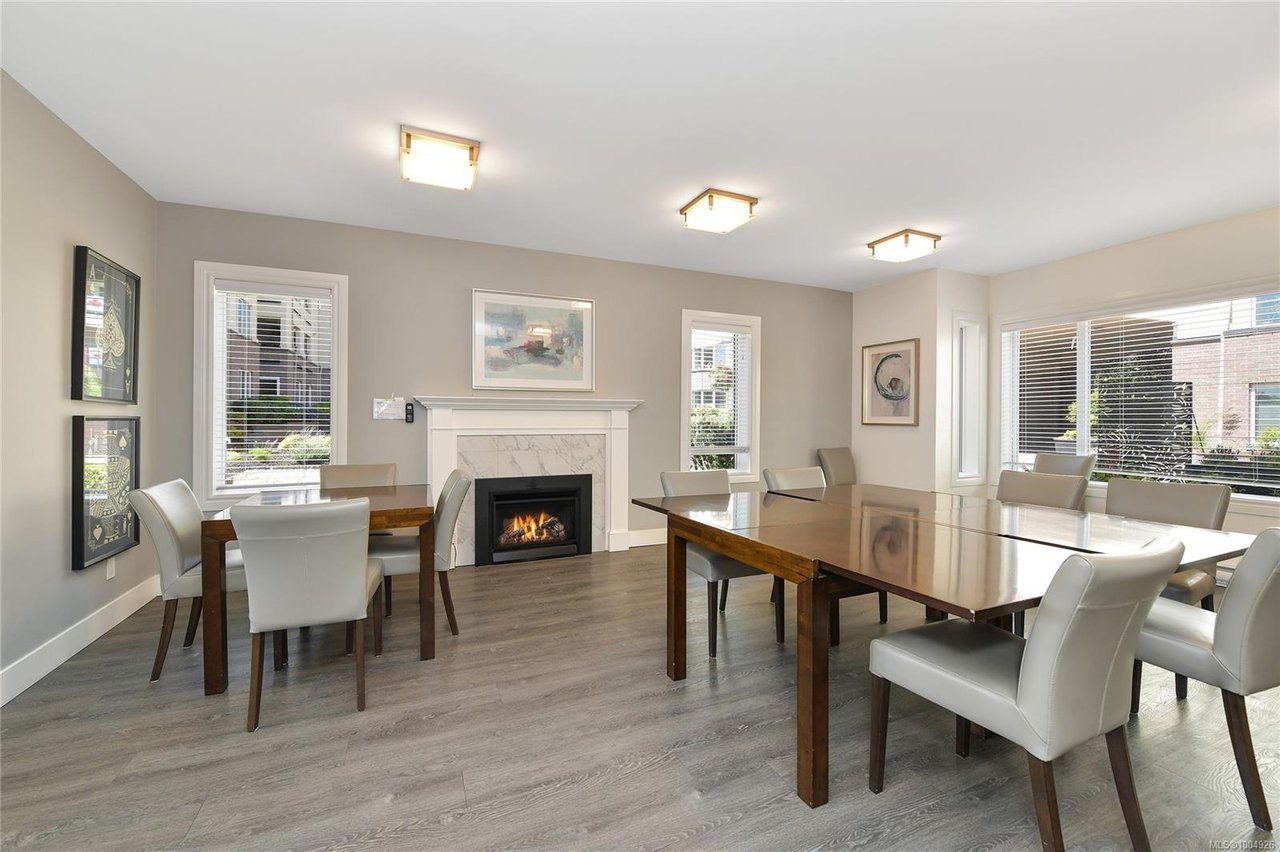 408-50 Songhees Rd