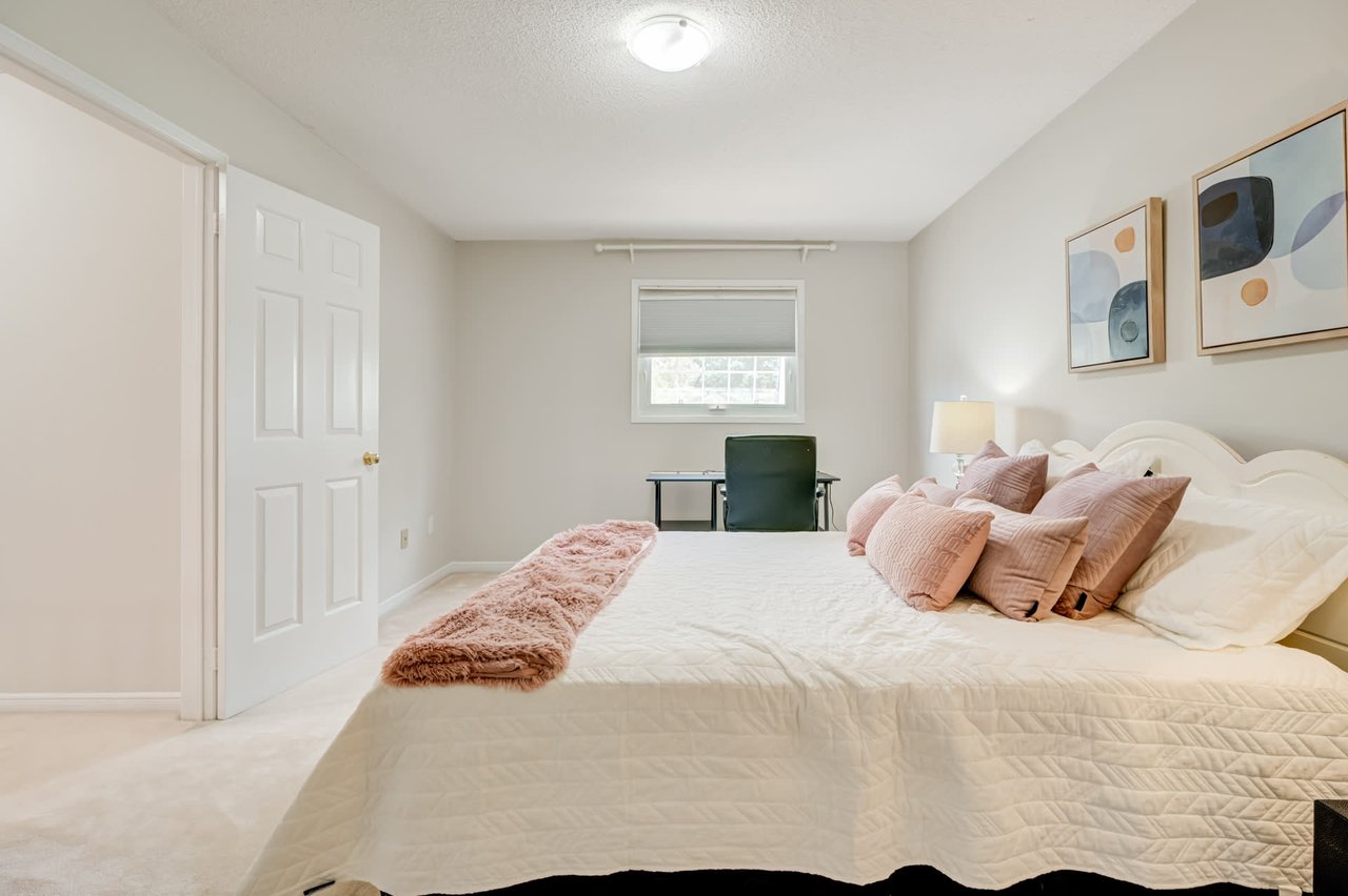 74 Penny Cres