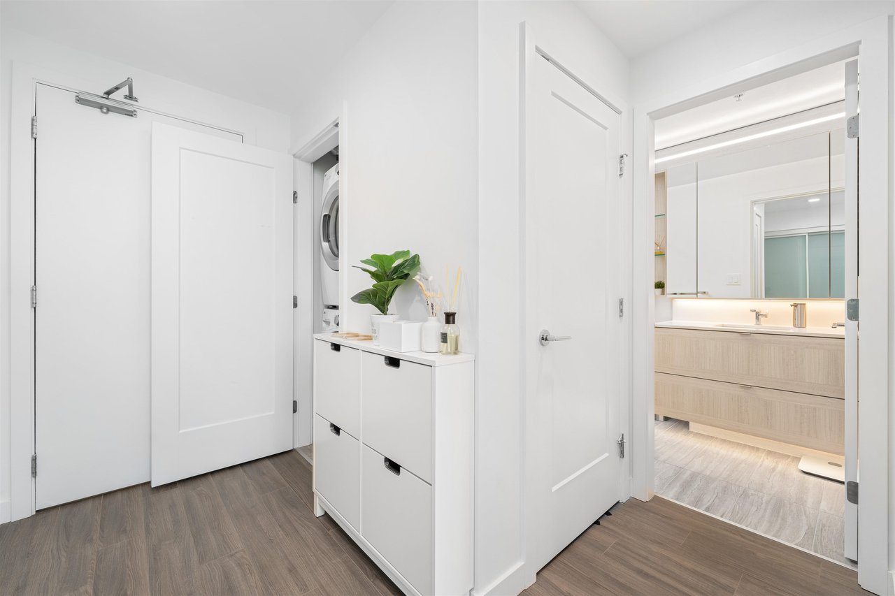 1309-2311 Beta Ave