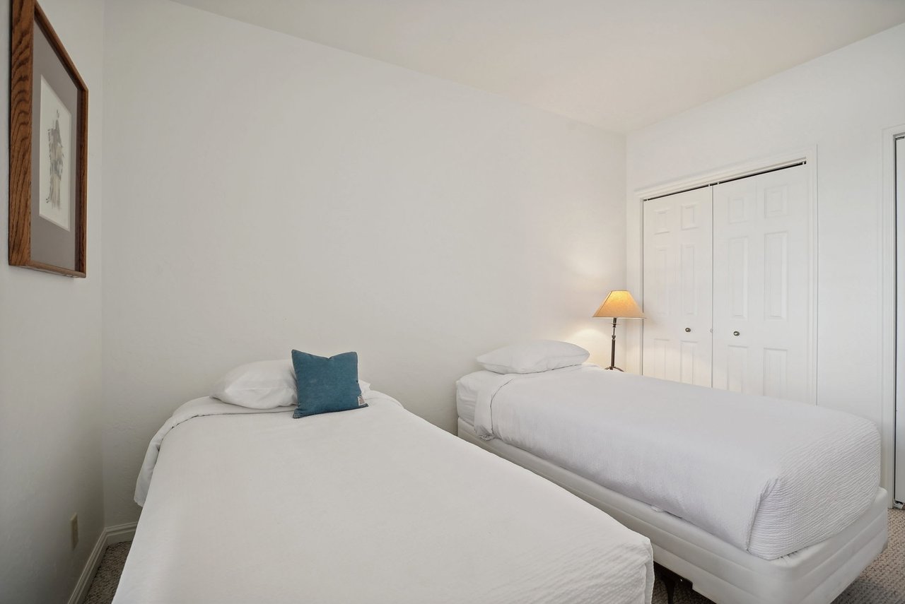 1403 Park Avenue #303