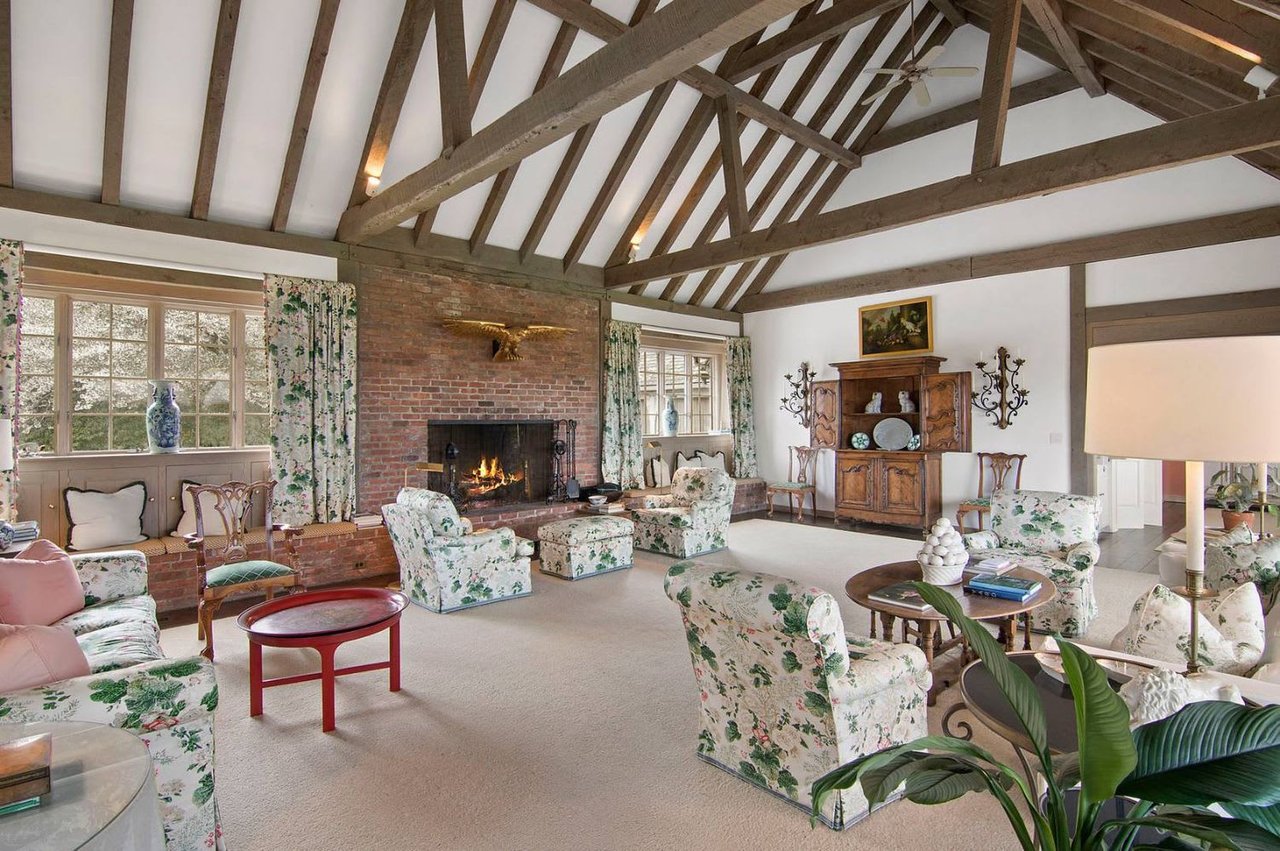 Classic East Hampton Summer Rental with Sweeping Views of Hook Pond and the Ocean
