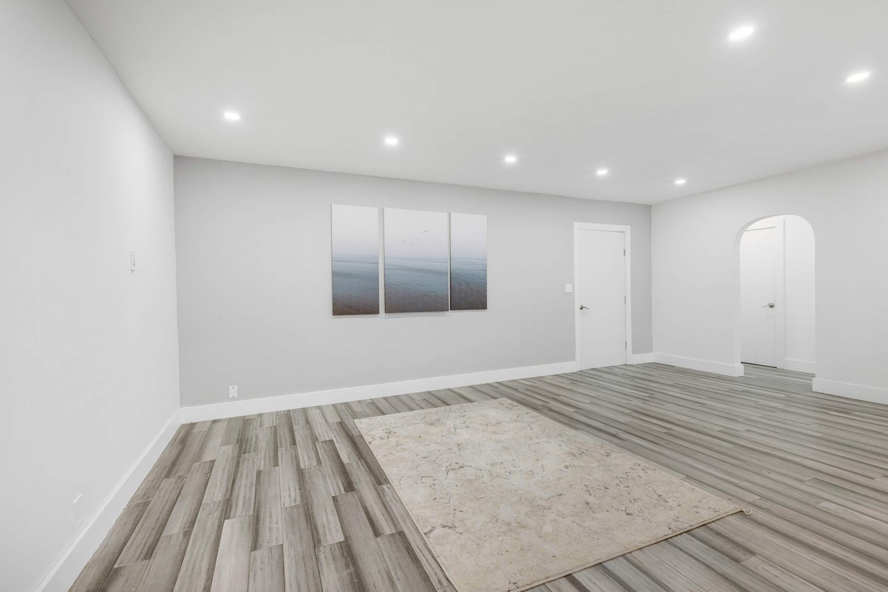 1844 Sheridan St Hollywood FL-33020