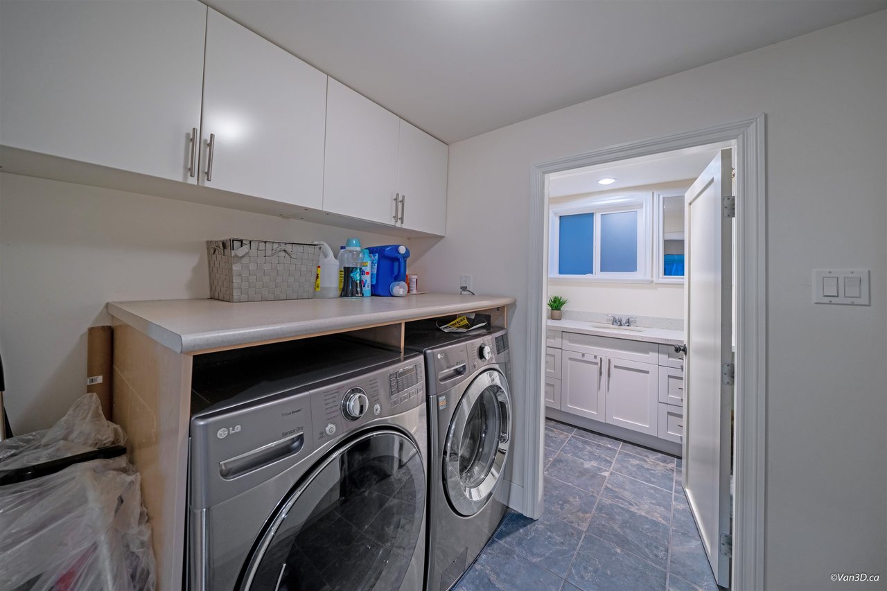2885 W 20th Ave