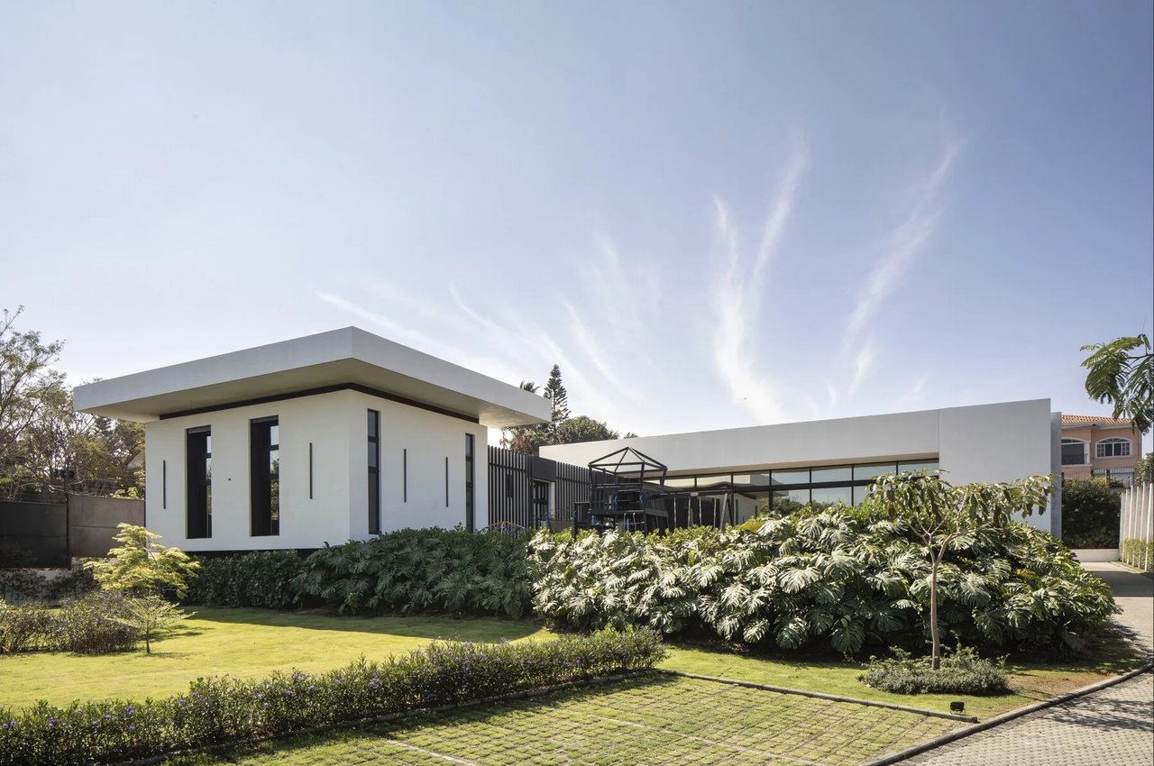 Contemporary Luxury Garden Estate, Heredia