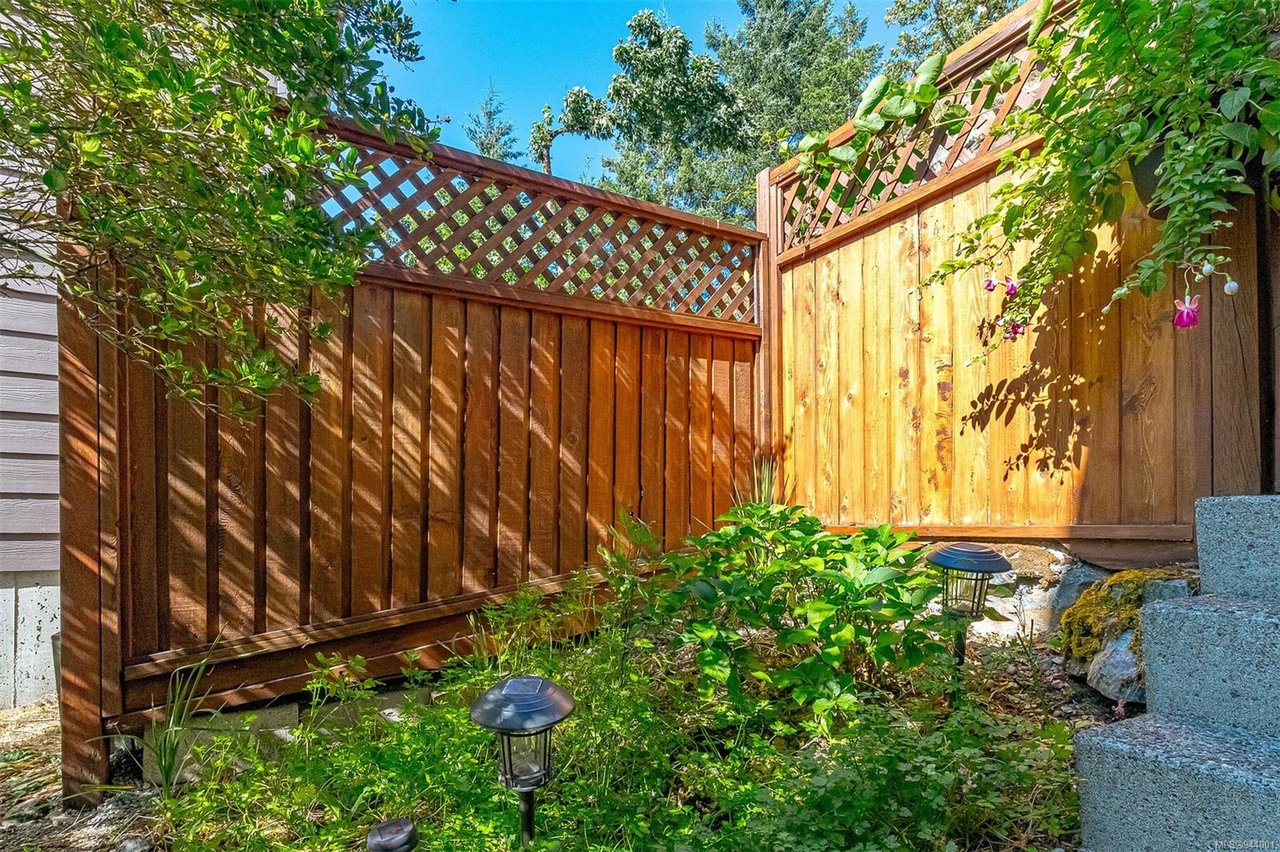 577 Kingsview Ridge