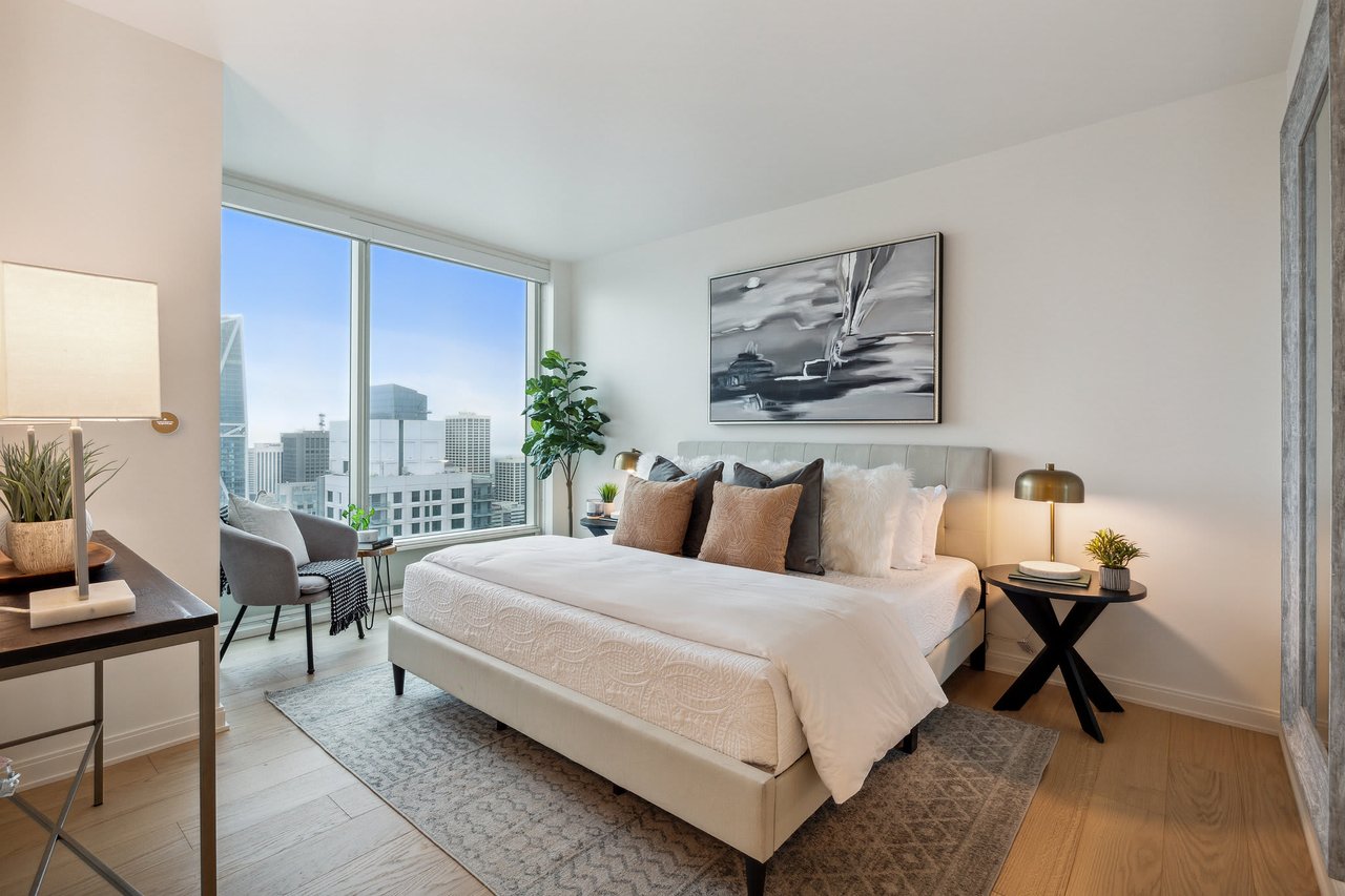 425 1st Street Unit: 4306