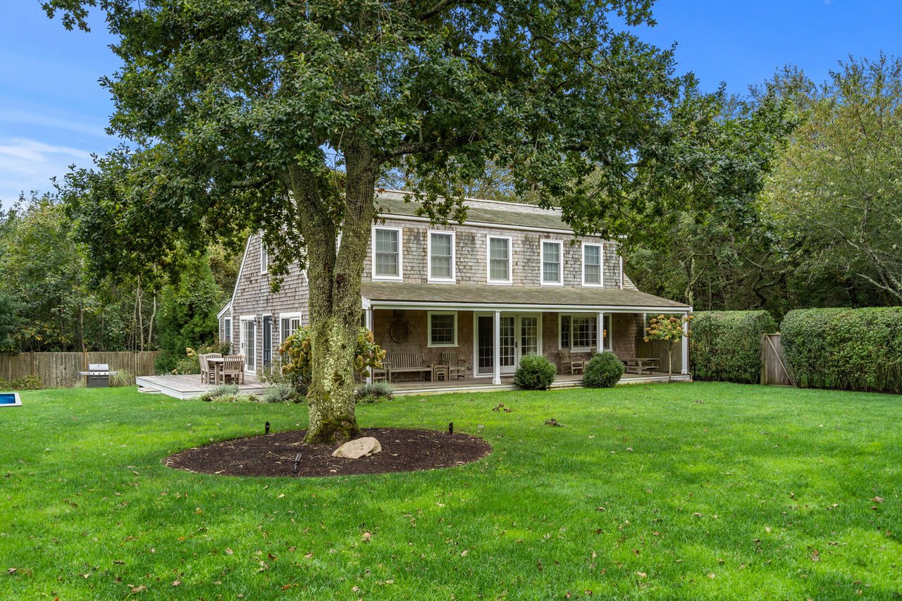 6 Oak Hollow Ln